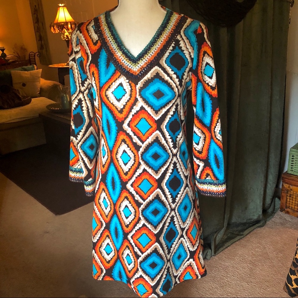 Retro-Style Dress for Ladies!! Size Medium